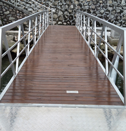 清遠(yuǎn)黎溪驛站游船碼頭活動引橋