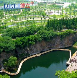建水上浮橋多少錢？浮橋廠家哪家好？德立為您解答